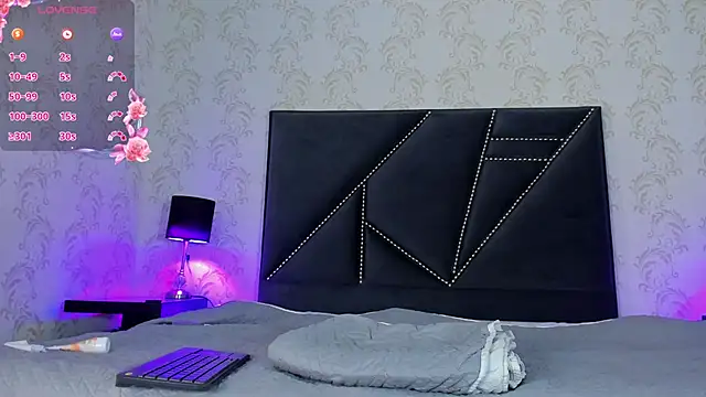 Snapshot of white_leti chatting on November 2025 10:45:02 PM white leti online show from November 2025 10:45:02 PM