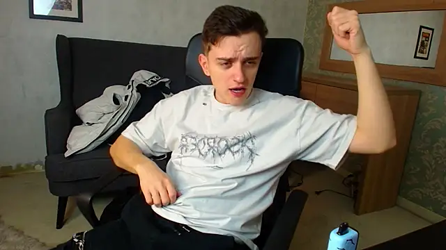 FelixStarkk online show from December 2025 04:50:01 AM