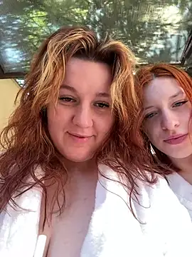 Snapshot of love_me__tonight_ chatting on June 2026 07:20:01 AM love me tonight online show from June 2026 07:20:01 AM