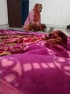 Hot raaani online show from December 2025 02:02:02 PM