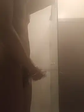 Snapshot of Fizozoo chatting on November 2025 07:52:02 PM Fizozoo online show from November 2025 07:52:02 PM