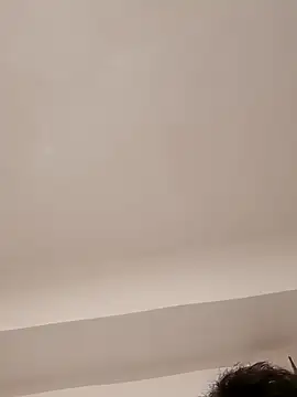 Snapshot of PopaOctavian chatting on October 2025 09:25:02 PM PopaOctavian online show from October 2025 09:25:02 PM