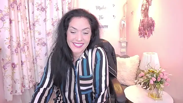 MyLovOne online show from February 2026 10:13:02 AM