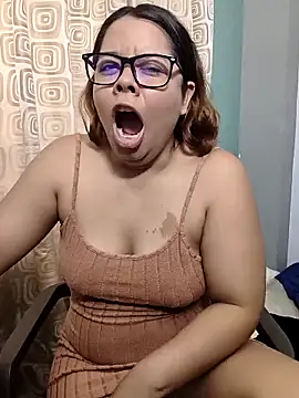 Snapshot of saenz_eymi chatting on May 2026 06:13:01 PM saenz eymi online show from May 2026 06:13:01 PM