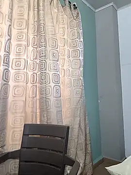 Snapshot of saenz_eymi chatting on May 2026 05:07:01 PM saenz eymi online show from May 2026 05:07:01 PM