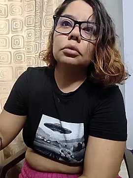 Snapshot of saenz_eymi chatting on May 2026 05:10:01 PM saenz eymi online show from May 2026 05:10:01 PM