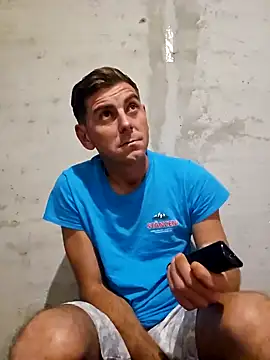 Alex-andru88 online show from November 2025 01:44:02 PM