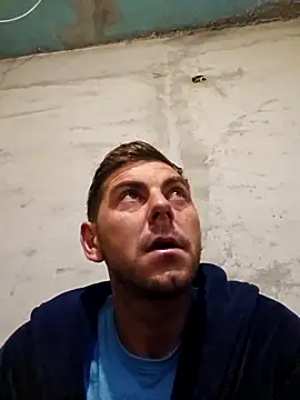 Alex-andru88 online show from November 2025 04:00:01 AM