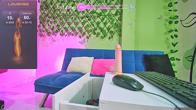 Snapshot of Karen_Ariass chatting on November 2025 02:18:02 PM Karen Ariass online show from November 2025 02:18:02 PM