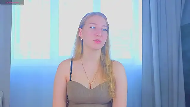 LorettaGladman online show from September 2025 04:06:02 AM