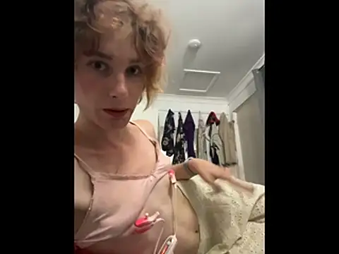 summervera online show from December 2025 01:54:01 AM