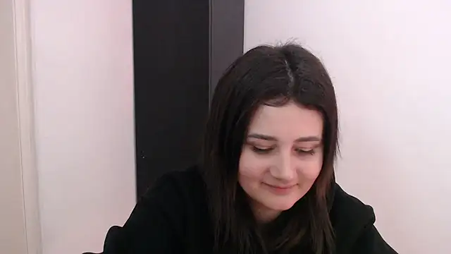 Katrin kiss  online show from September 2025 10:30:01 AM