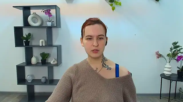 RubyHolmess online show from September 2025 06:13:02 PM