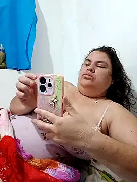 yaneth  online show from November 2025 10:48:02 AM