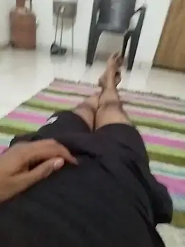 dhruve2010 online show from October 2025 06:17:02 PM