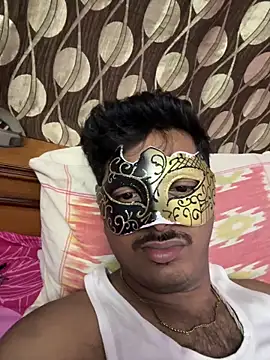 Snapshot of VVcouple chatting on September 2025 10:04:02 PM VVcouple online show from September 2025 10:04:02 PM