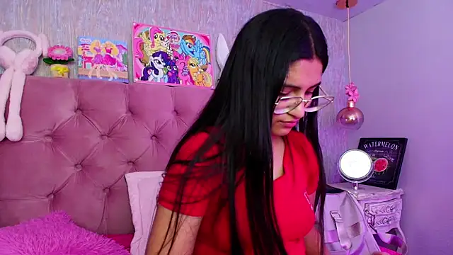 laurenelove online show from February 2026 03:23:02 AM