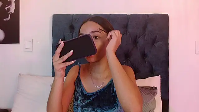 Lilith Nocturne online show from November 2025 06:39:01 PM