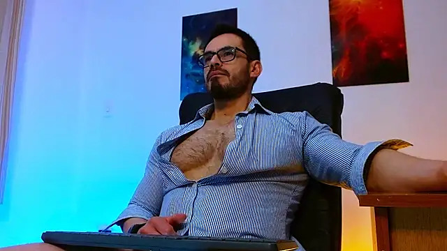 Axel Lover online show from February 2026 12:11:02 AM