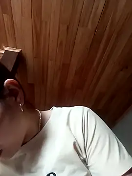 Bianly online show from October 2025 06:02:02 AM