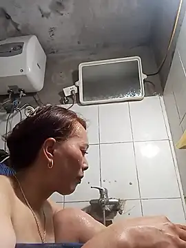 Bianly online show from February 2026 11:24:01 AM