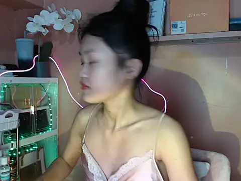 Snapshot of skinny_gracie chatting on October 2025 09:46:01 PM skinny gracie online show from October 2025 09:46:01 PM