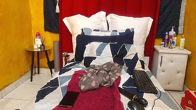 Candycrush2555 online show from September 2025 02:08:02 PM