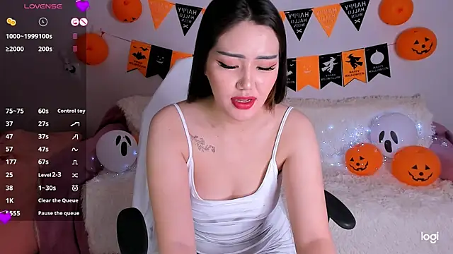 Snapshot of Momo_Ayase_ chatting on November 2025 02:19:02 PM Momo Ayase online show from November 2025 02:19:02 PM