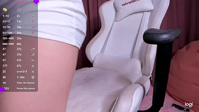 Snapshot of Momo_Ayase_ chatting on November 2025 02:17:01 PM Momo Ayase online show from November 2025 02:17:01 PM