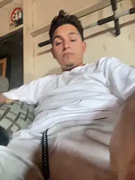 Snapshot of Shankortiz chatting on November 2025 10:32:01 PM Shankortiz online show from November 2025 10:32:01 PM