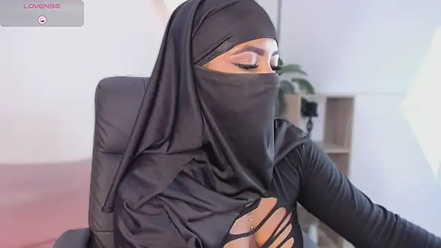 yasmin elite online show from November 2025 09:32:02 AM