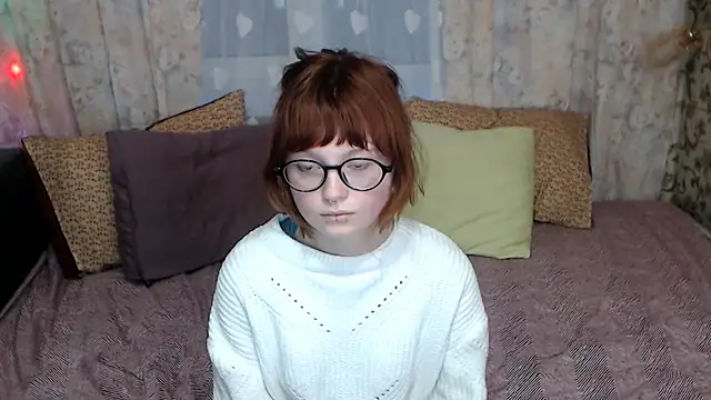 Snapshot of sweet_mika18 chatting on February 2026 03:21:02 PM sweet mika18 online show from February 2026 03:21:02 PM