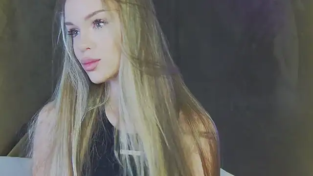 MarilynNova online show from June 2026 04:28:01 AM