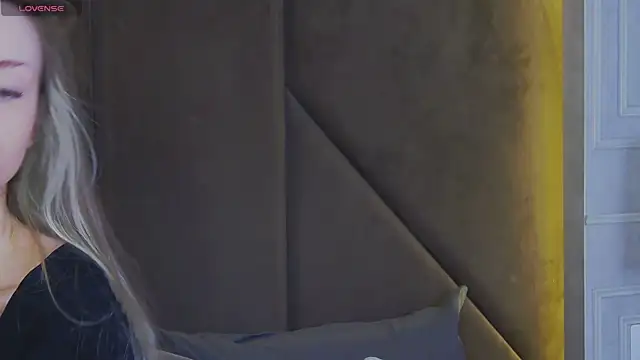 MarilynNova online show from July 2026 05:31:02 AM