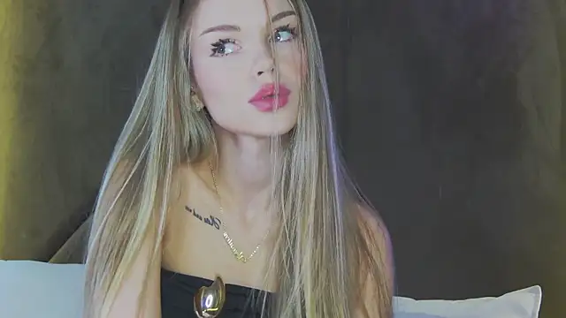 MarilynNova online show from July 2026 06:38:02 AM