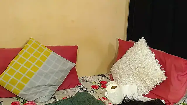 AmazingDarkDoll online show from October 2025 12:11:01 AM