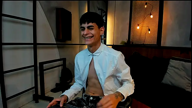 Dani mc1 online show from November 2025 11:21:02 AM