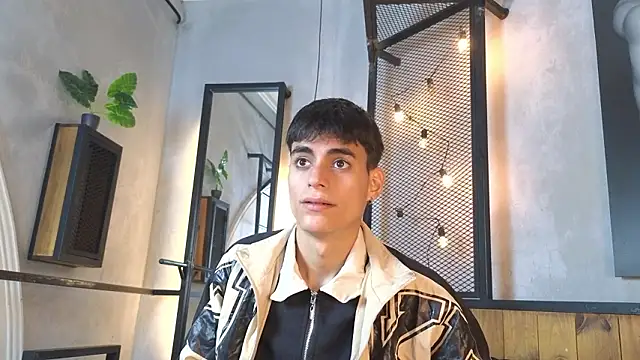 Dani mc1 online show from January 2026 12:32:02 PM