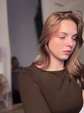 LilyFlamee online show from October 2025 04:05:02 PM