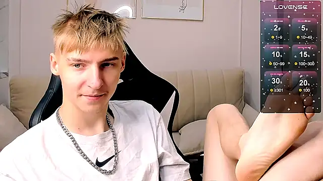 MrSexyCum4U online show from October 2025 10:56:02 PM