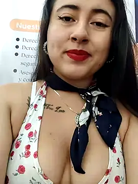 Snapshot of AMATISTA__16 chatting on June 2026 12:25:02 PM AMATISTA 16 online show from June 2026 12:25:02 PM