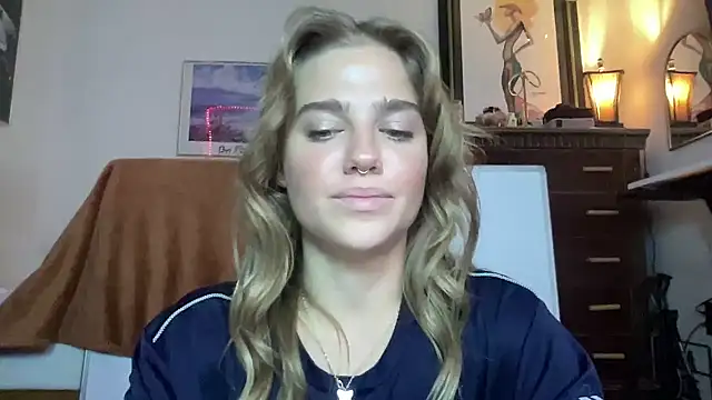 Snapshot of sweetceeme chatting on October 2025 04:15:01 AM sweetceeme online show from October 2025 04:15:01 AM