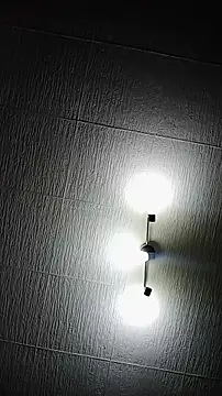 Reina Cummings online show from December 2025 05:38:02 AM