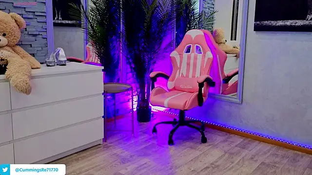 Reina Cummings online show from February 2026 08:04:02 AM