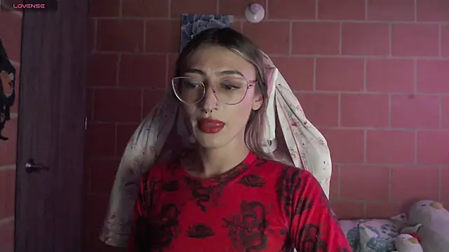 Andrea camilaaa online show from October 2025 06:19:01 PM