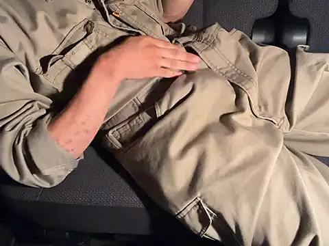 Snapshot of CAMEL1913 chatting on September 2025 05:24:01 PM CAMEL1913 online show from September 2025 05:24:01 PM