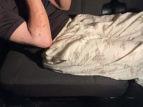 Snapshot of CAMEL1913 chatting on September 2025 05:13:02 PM CAMEL1913 online show from September 2025 05:13:02 PM