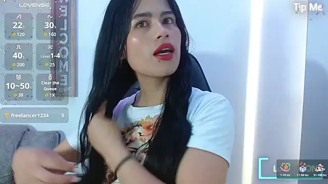 luna starr69 online show from December 2025 01:07:01 PM