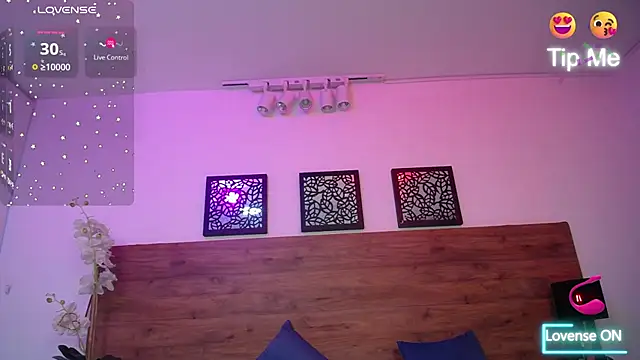 AlexandraCambell online show from September 2025 08:01:02 PM