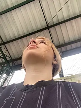 Snapshot of karla-thomsom10 chatting on February 2026 01:31:02 PM karla-thomsom10 online show from February 2026 01:31:02 PM